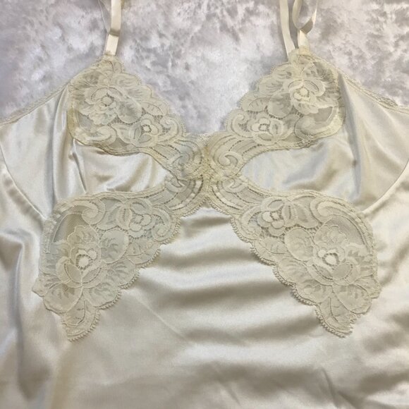 Vintage Vanity Fair Satin Slip Dress Womens Size 36 Lace Trim Nightgown USA MADE - Picture 6 of 11